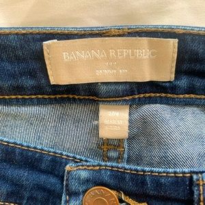 Banana Republic Jeans Skinny Fit size 4.